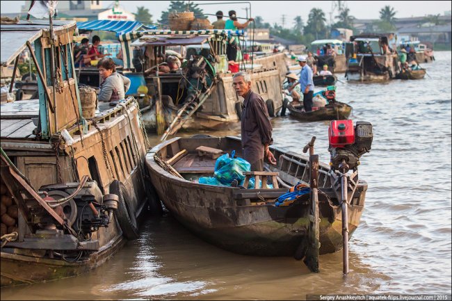 Плавучий рынок в дельте Меконга