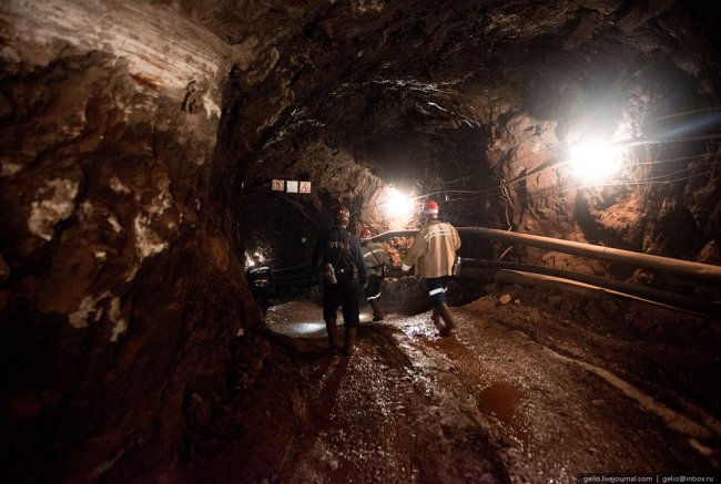 Как выглядит самая глубокая шахта в России