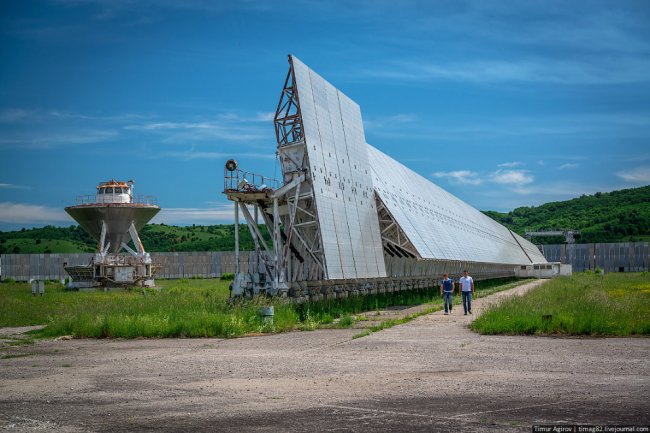РАТАН-600 — крупнейший радиоантенный телескоп в мире