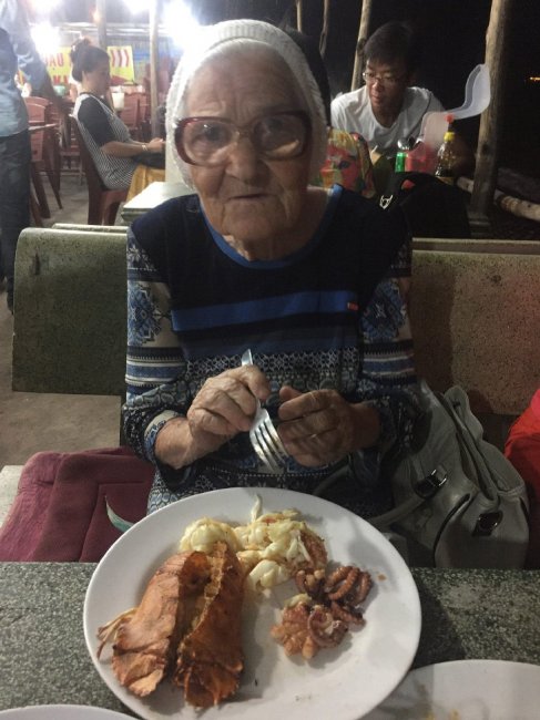 Как 89-летняя жительница Красноярска путешествует по миру на свою пенсию