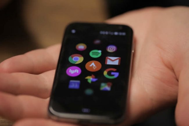 Создан самый маленький смартфон на Android