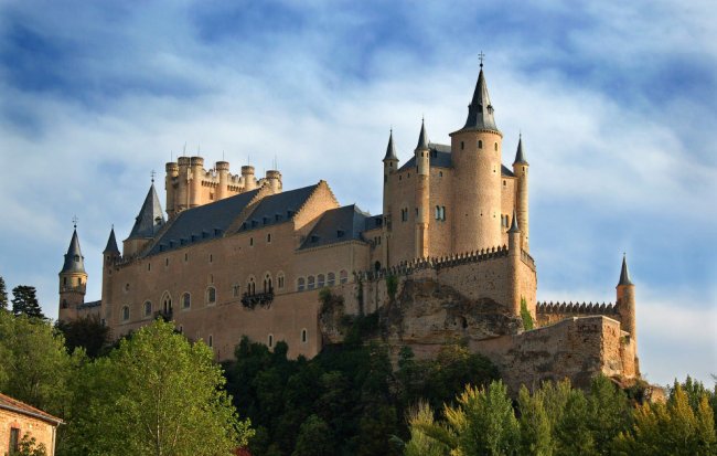 Восемь лучших замков Европы