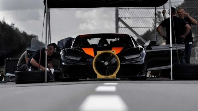 Чем закончилась история самой быстрой машины на планете (17 фото)