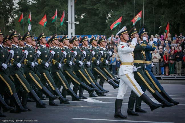 Военный парад в Минске