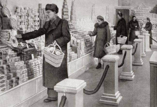 Первый супермаркет в Ленинграде