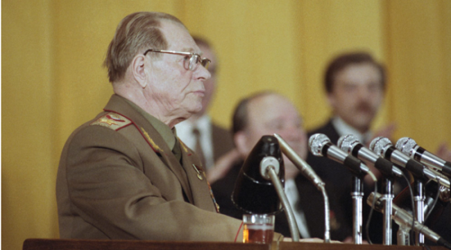Как ЦРУ травило неугодных советских руководителей: тайна смерти маршала Устинова